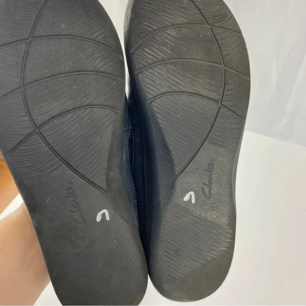 Clarks Cloudsteppers Womens 5.5 Black Microsuede Sillian Paz Slip On Loafer
